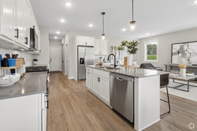 4BR, 3.5BA - 2896SF - Kitchen