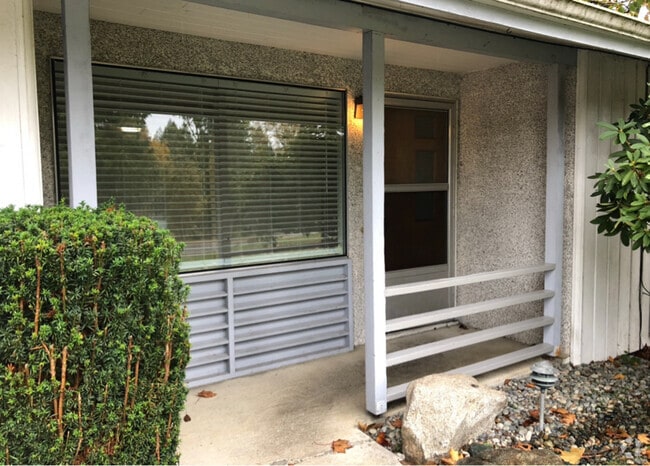 Building Photo - 1712 99th Ave SE Rental