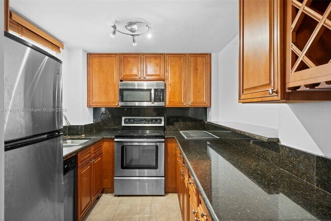 Photo - 3301 NE 5th Ave Unit 703