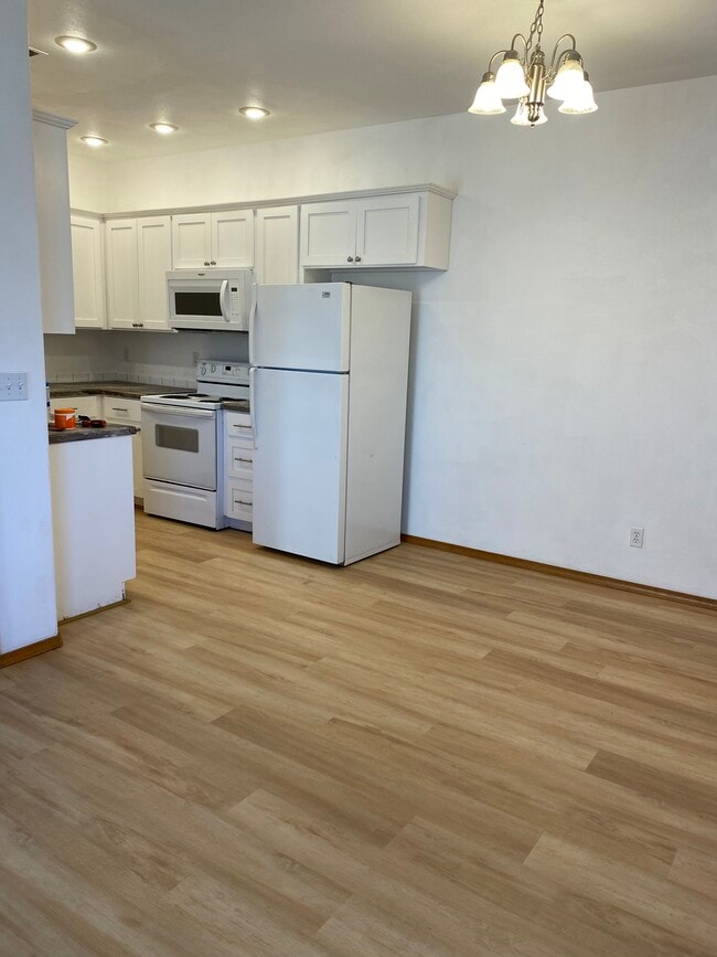 Photo - 276 NW schnabel ln