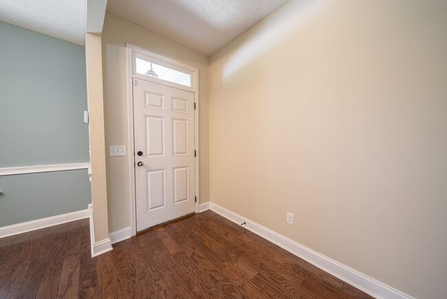 1220 Cottage Pointe Ct