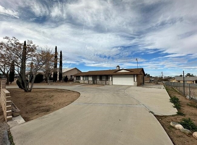Photo - 9470 Peach Ave