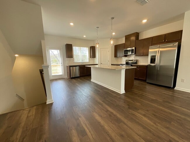 Photo - 5716 Schelton Pl