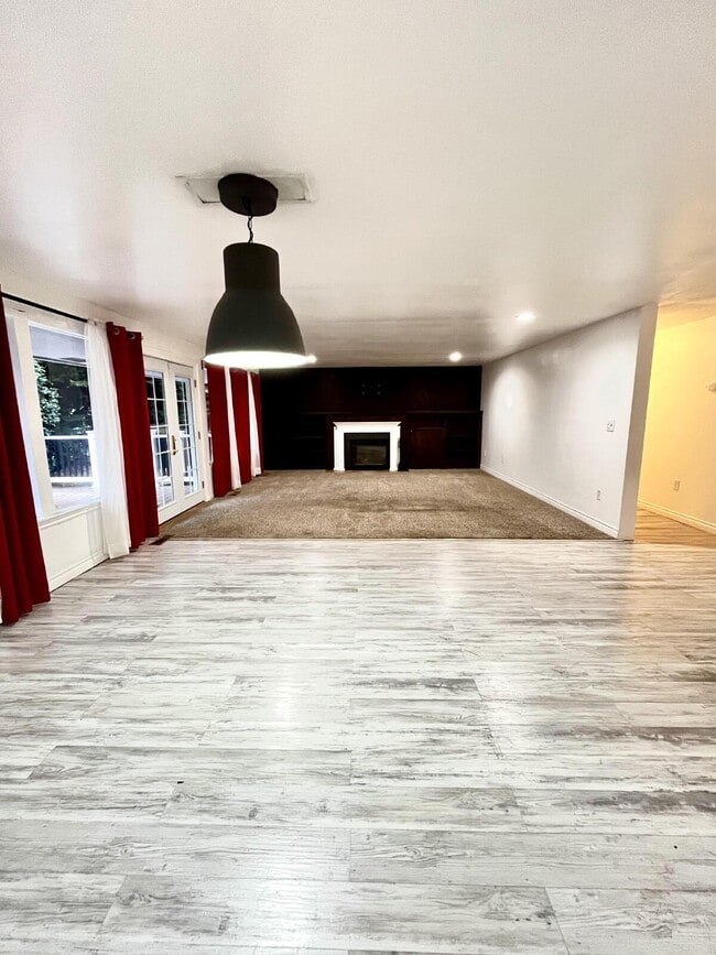 Photo - Elegant Puyallup Home with Full 2-Bedroom ...