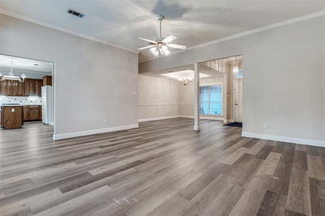 Photo - 410 Steeplechase Trail