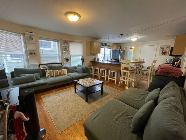 Photo - 74 Ashford St