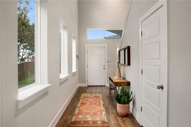Photo - 7415 Wallach St
