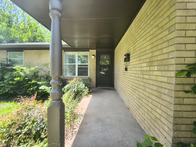 Photo - 140 Ridgecrest Rd