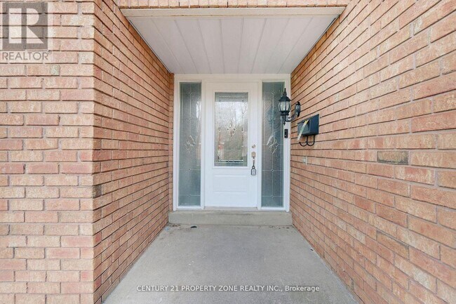 Photo - 4 Garbutt Crescent