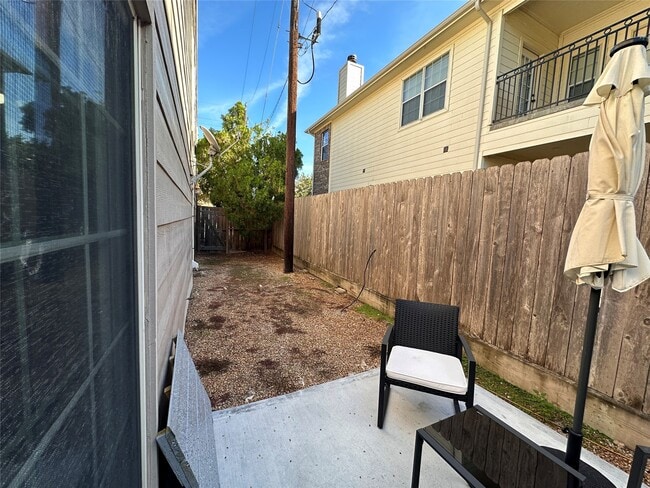 Photo - 13821 Hollowgreen Dr