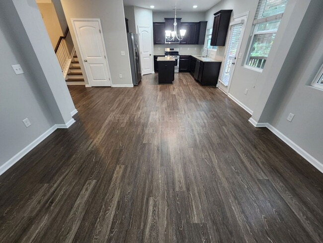 Photo - 187 Laurelcrest Ln