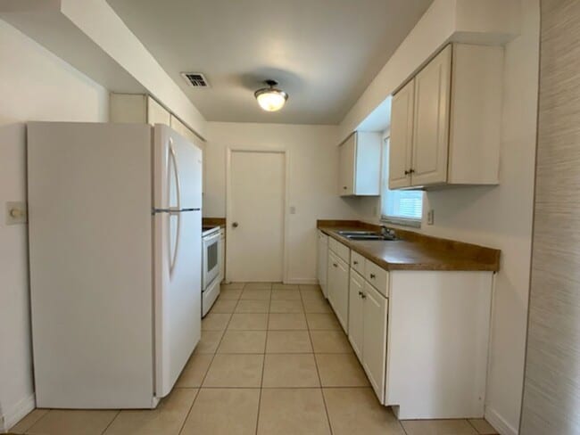 Photo - 1125 Loblolly Ln