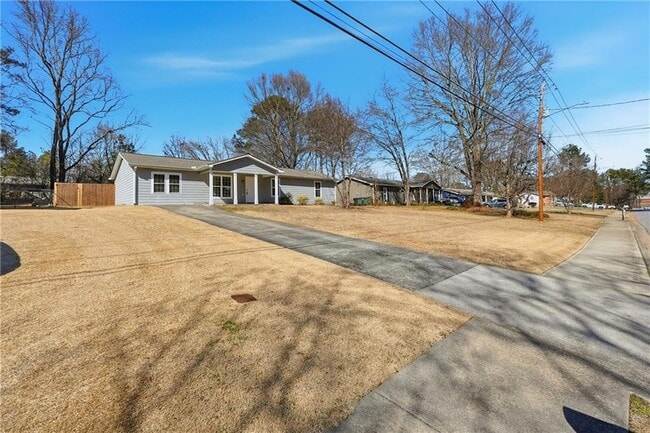 Photo - 2535 Ridgecrest Dr NW