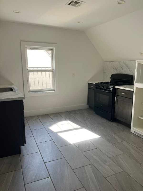 Photo - 877 S 14th St Unidad 3