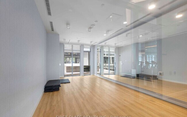 Photo - 177 Front St E Unité FL16-ID1067474P