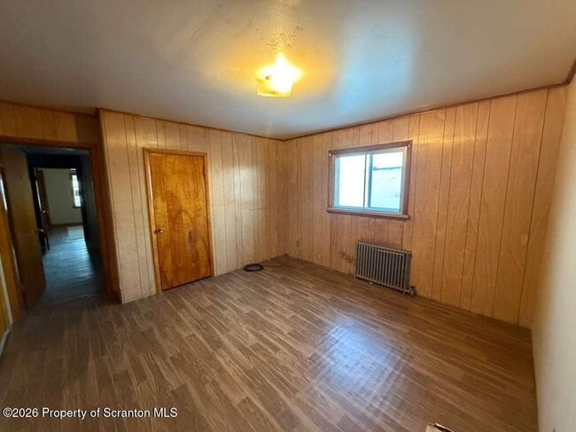 Building Photo - 717 Prospect Ave