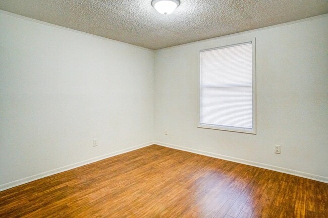 Photo - Curiosity Creek Apartments