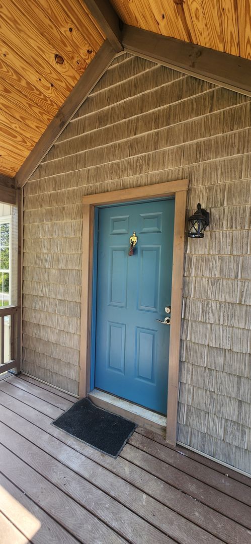 Photo - Right in the heart of Crossville *Complete...