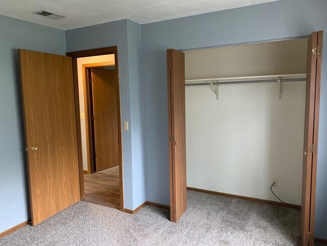 Photo - 5101 25th Ave Ct Unit 1