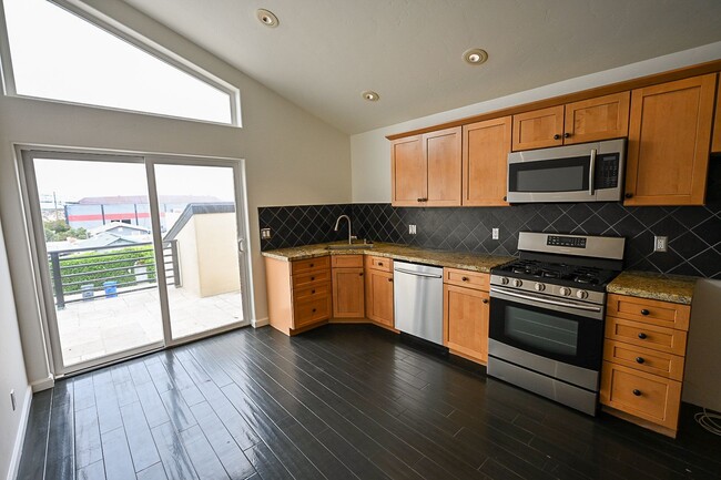 370 Shasta St