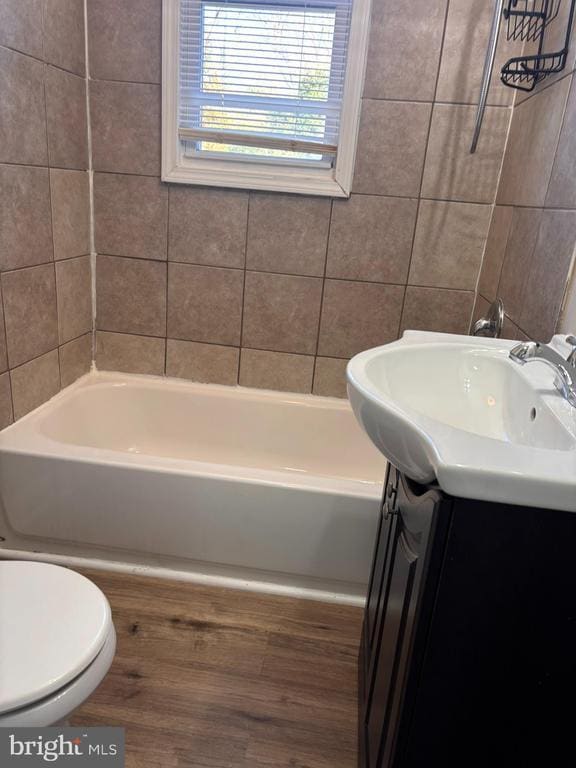 Photo - 125 E Bettlewood Ave Unit 11