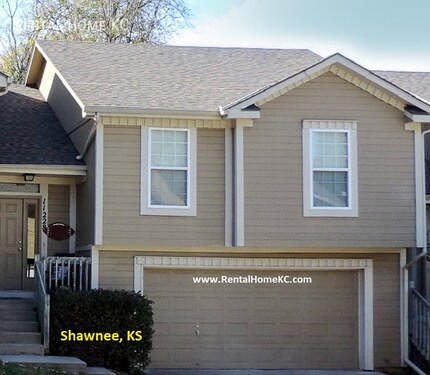 Photo - 2-bedroom Townhouse with Double Garage #11228