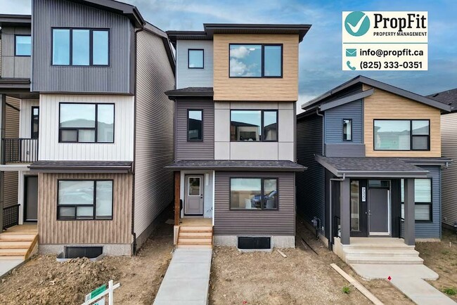 Photo - 7344 Klapstein Cres SW