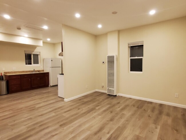 Photo - 4032 Suter St Apartments