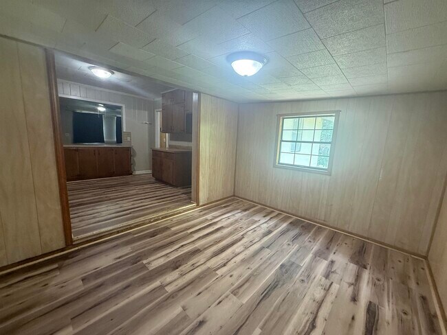 703 Westway Rd