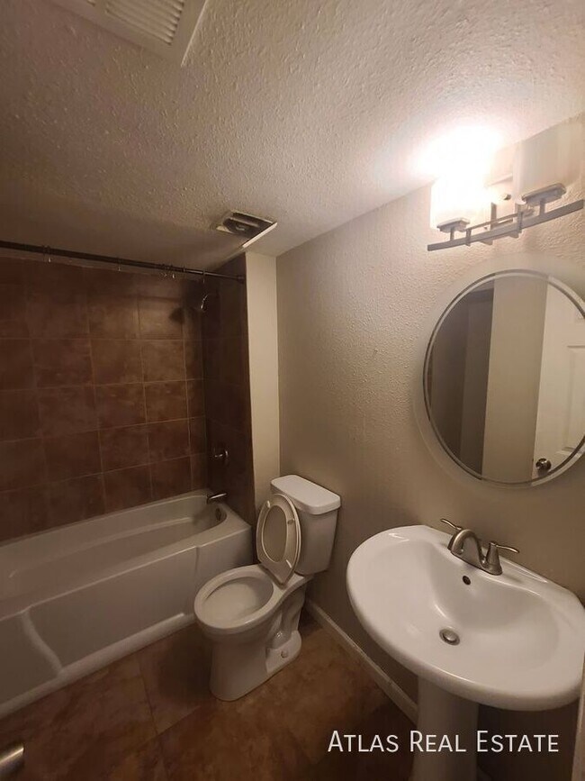 18051 E Kentucky Ave House House Rental in Aurora, CO