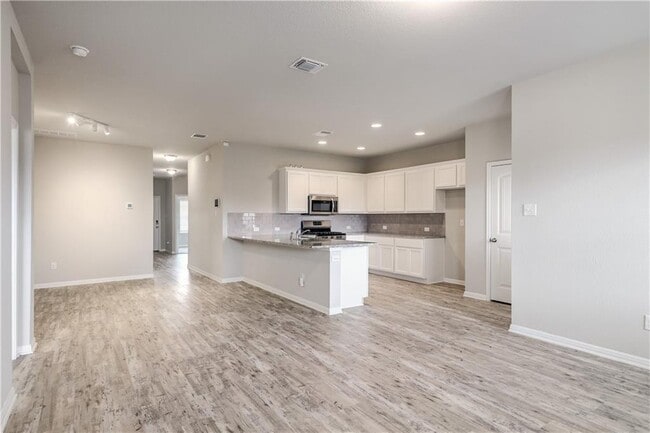 Photo - 2920 Bridekirk Dr