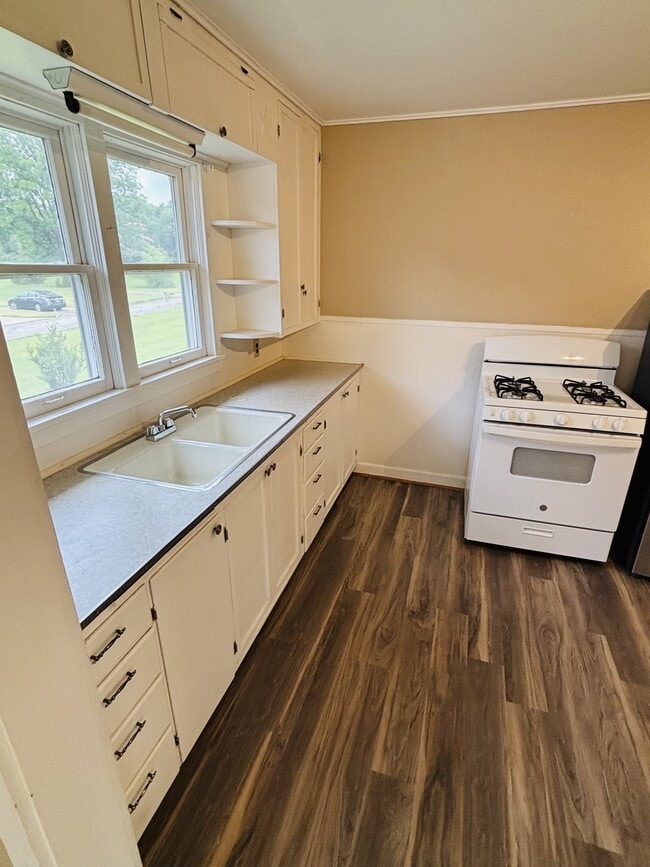 Photo - 308 S Rogers St
