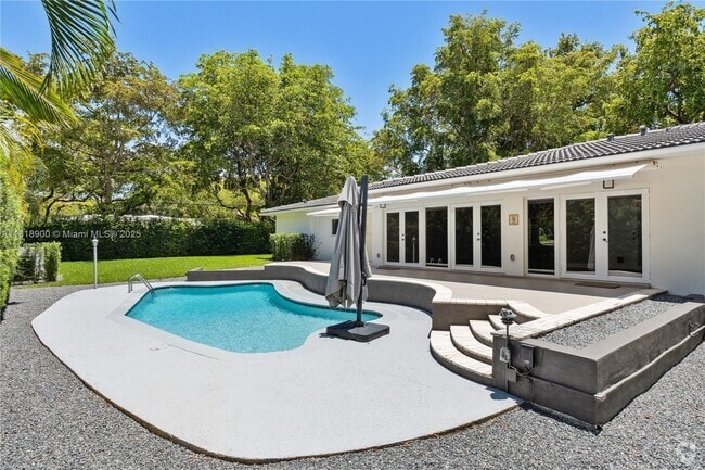 Building Photo - 601 Tibidabo Ave Rental