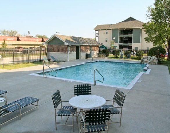 Oak Timbers Fort Worth South Apartments - Oak Timbers Fort Worth South Apartments