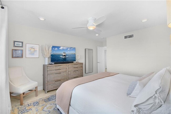 Building Photo - 1289 NE Ocean Blvd Unit 11