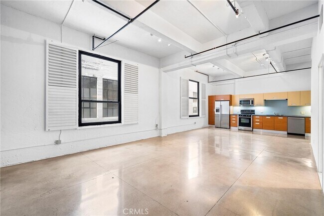 Photo - 738 S Los Angeles St Unidad 507