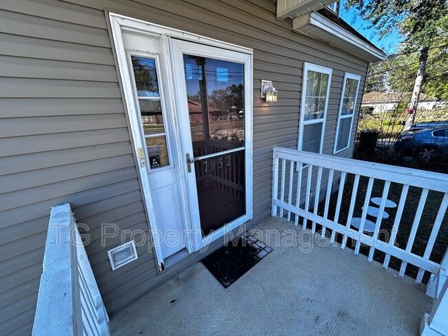 Photo - 7952 118th St