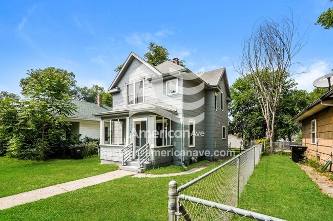 Photo - 1165 E Indiana Ave