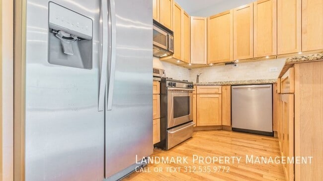 Photo - 1524 North Bosworth-Unit 2 Unidad 2