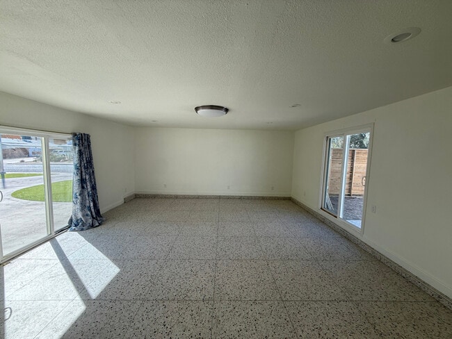 Photo - 1662 Sombrero Dr