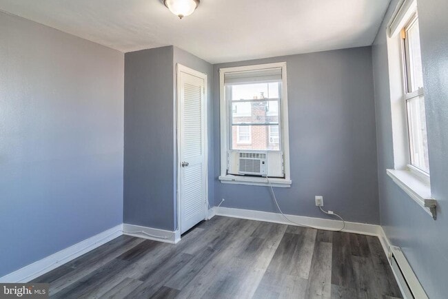 Photo - 600 E Carver St