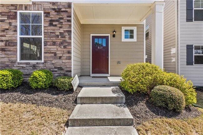 Photo - 869 Venture Way