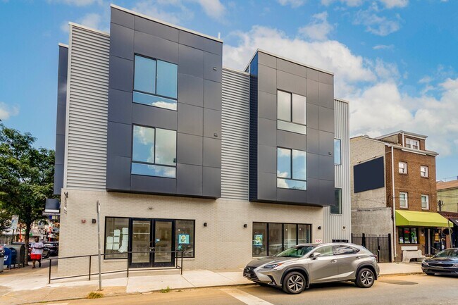 Photo - 650 South St Unit 3