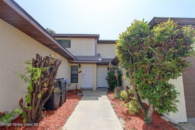 Photo - 283 E Towne Pl