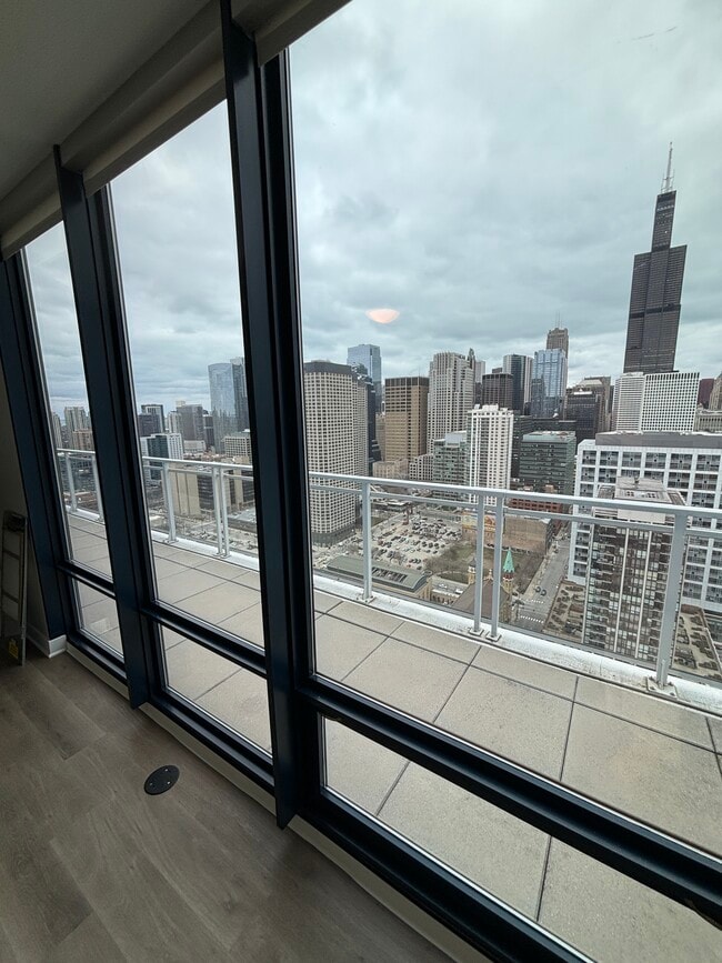 Photo - 842 W Adams St Unit 3303