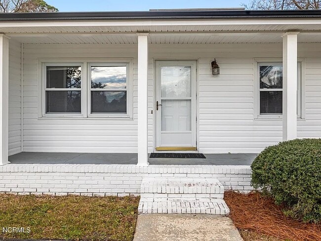 Photo - 113 N Crestwood Dr