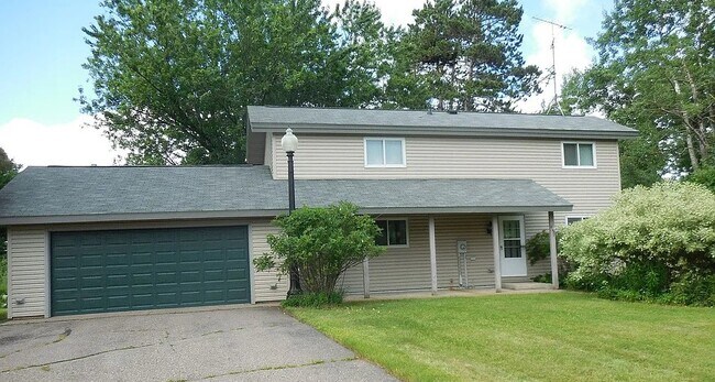 Photo - 9830 Yawkey St