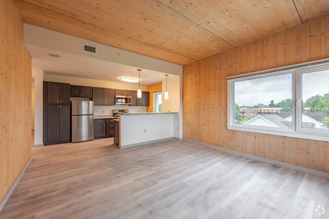 340 Dixwell Ave - 3 BD 2 BA