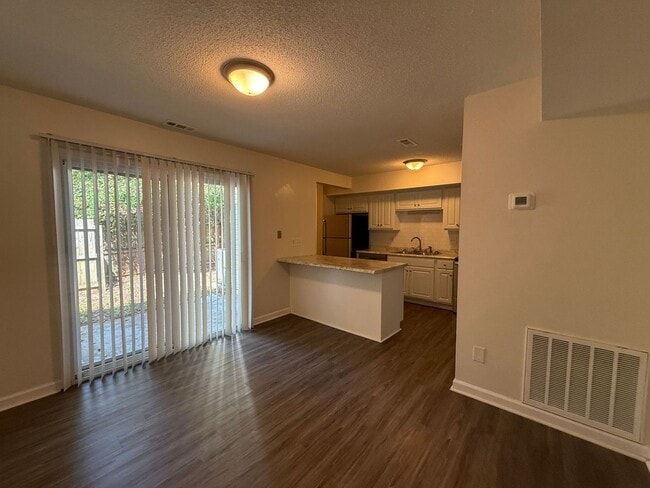 Photo - 3 bedroom, 1.5 bath Townhouse.