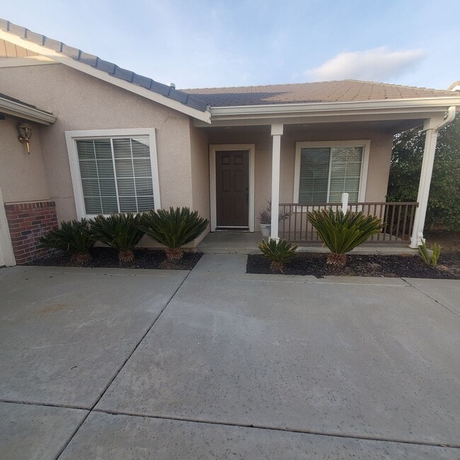Photo - Single Story 3/2 with Great Open Floorplan in Brentwood